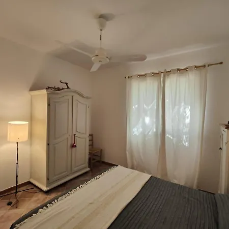Casa Vacanze Castelluzzo Casa di campagna